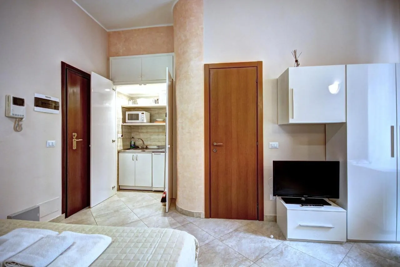 Lecco 11 Apartment Milano